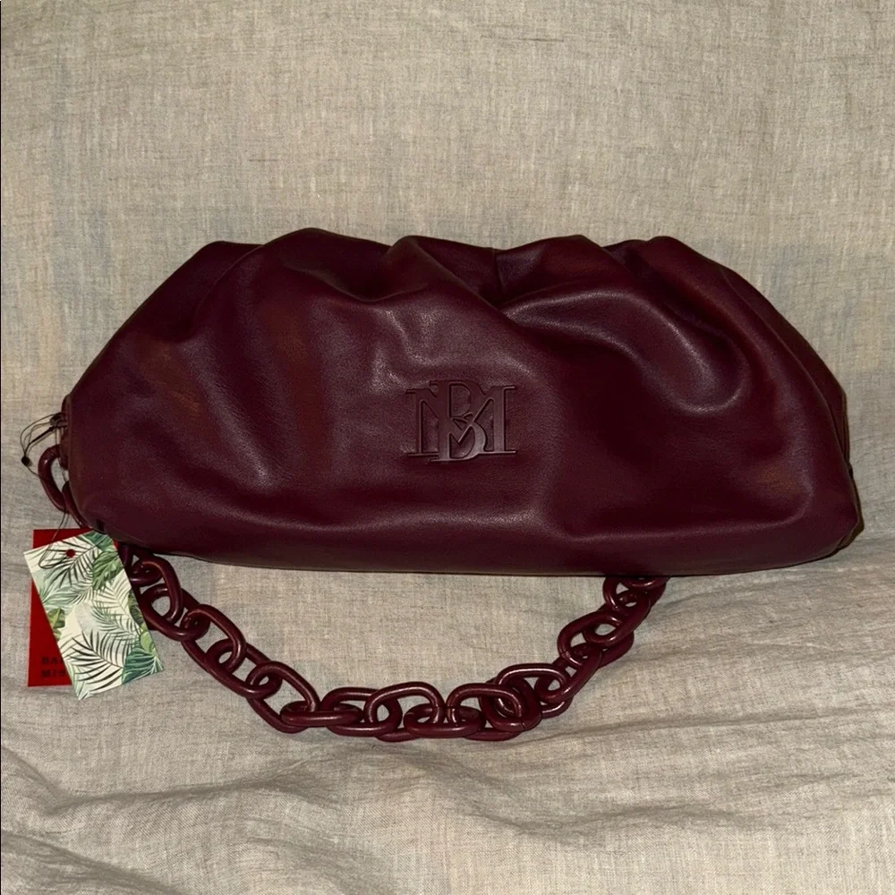 NWT Badgley Mischka Wrapped Frame Clutch: Plum
Perfect fall bag - Picture 1 of 9